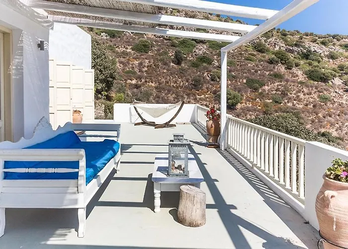 Agnantia, Leros Villa *