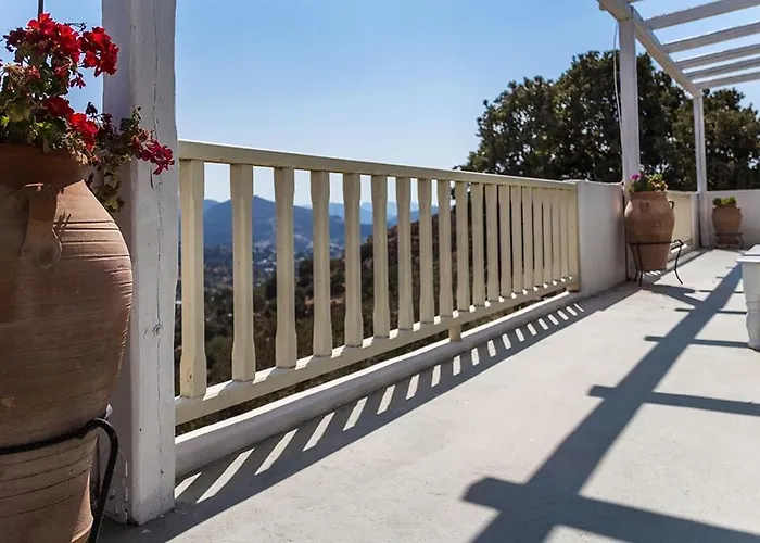 Agnantia, Leros Villa *